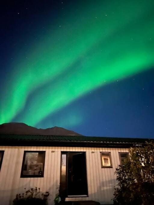 Botnahlid Villa, Mountain And Town Views And Outdoor Sauna Seyðisfjörður エクステリア 写真