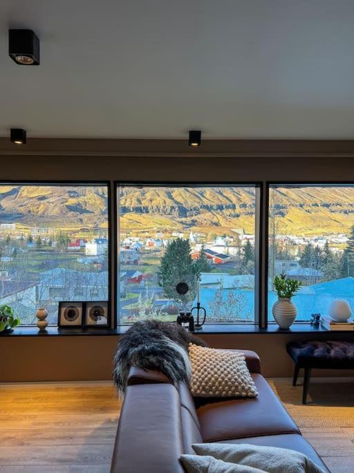 Botnahlid Villa, Mountain And Town Views And Outdoor Sauna Seyðisfjörður エクステリア 写真