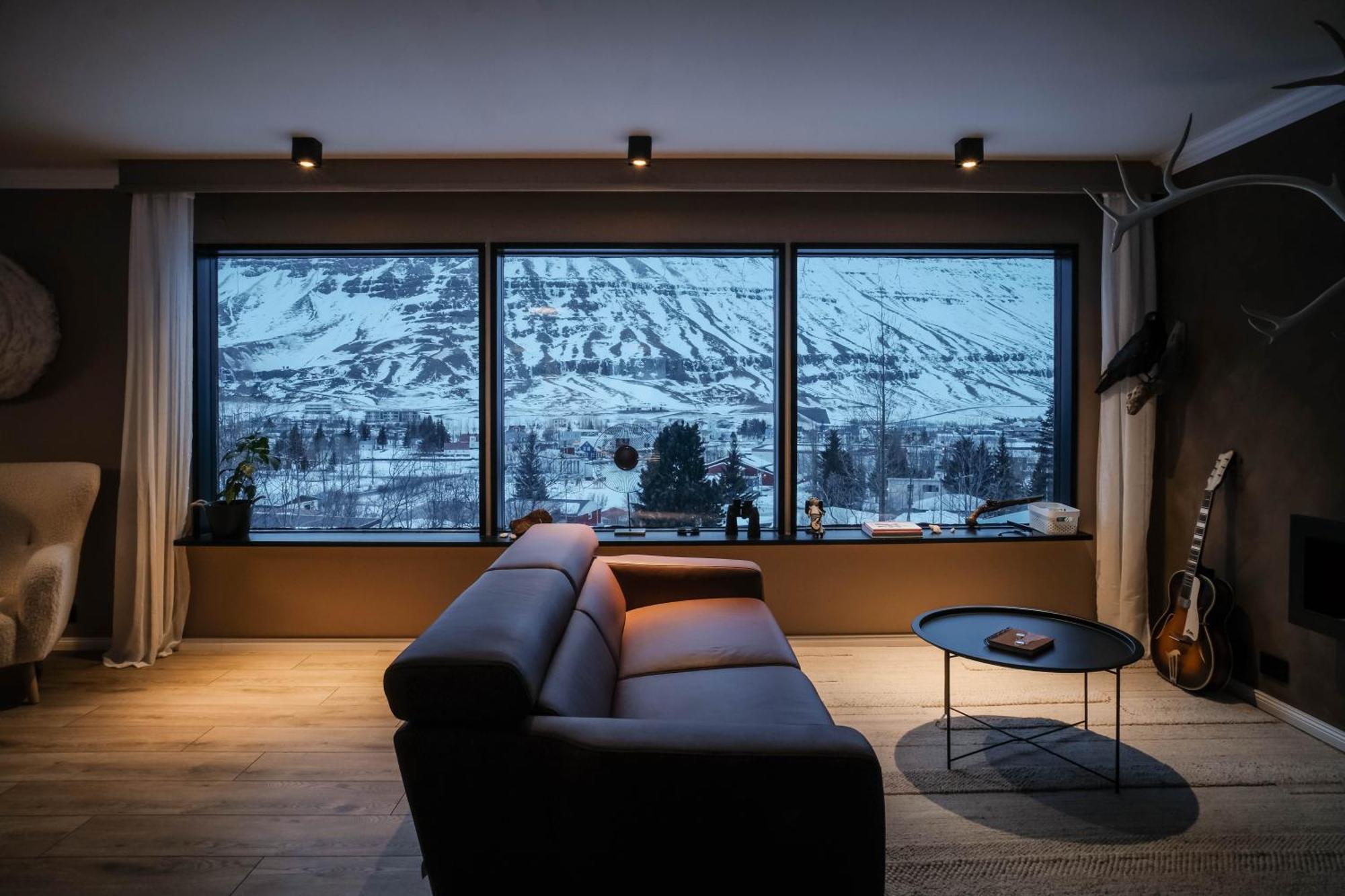 Botnahlid Villa, Mountain And Town Views And Outdoor Sauna Seyðisfjörður エクステリア 写真
