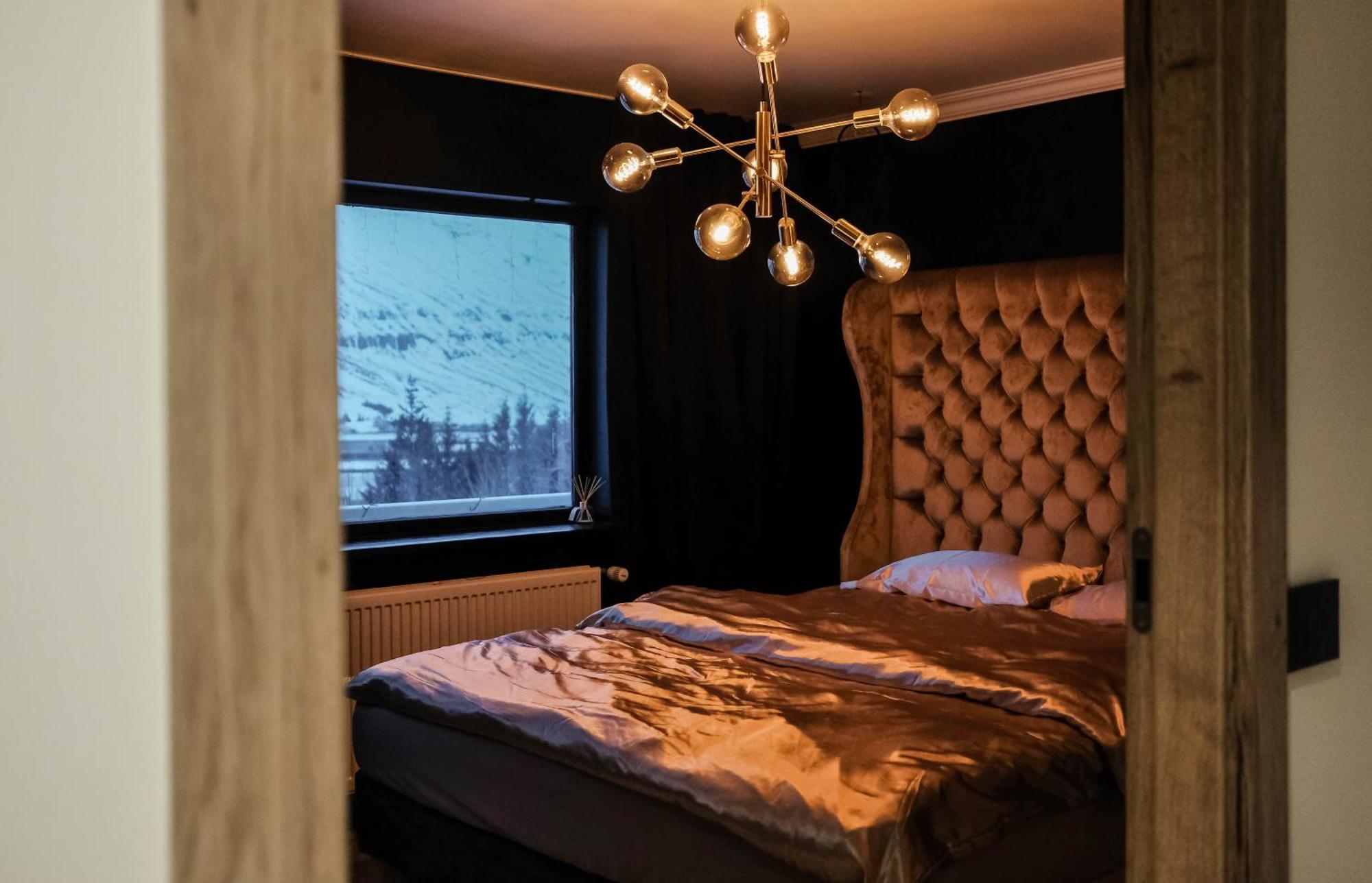 Botnahlid Villa, Mountain And Town Views And Outdoor Sauna Seyðisfjörður エクステリア 写真