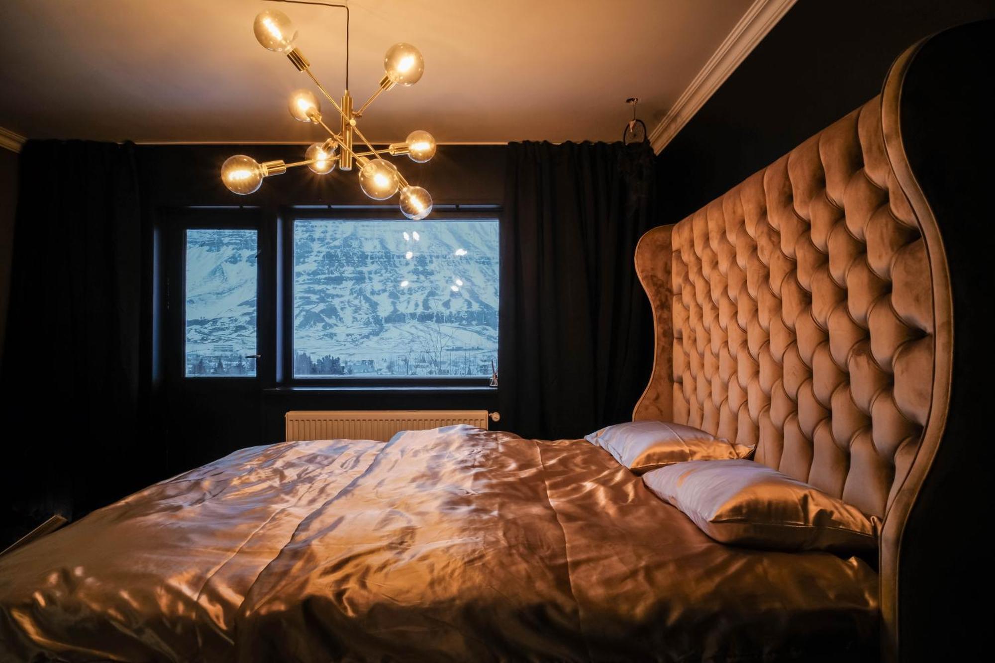 Botnahlid Villa, Mountain And Town Views And Outdoor Sauna Seyðisfjörður エクステリア 写真